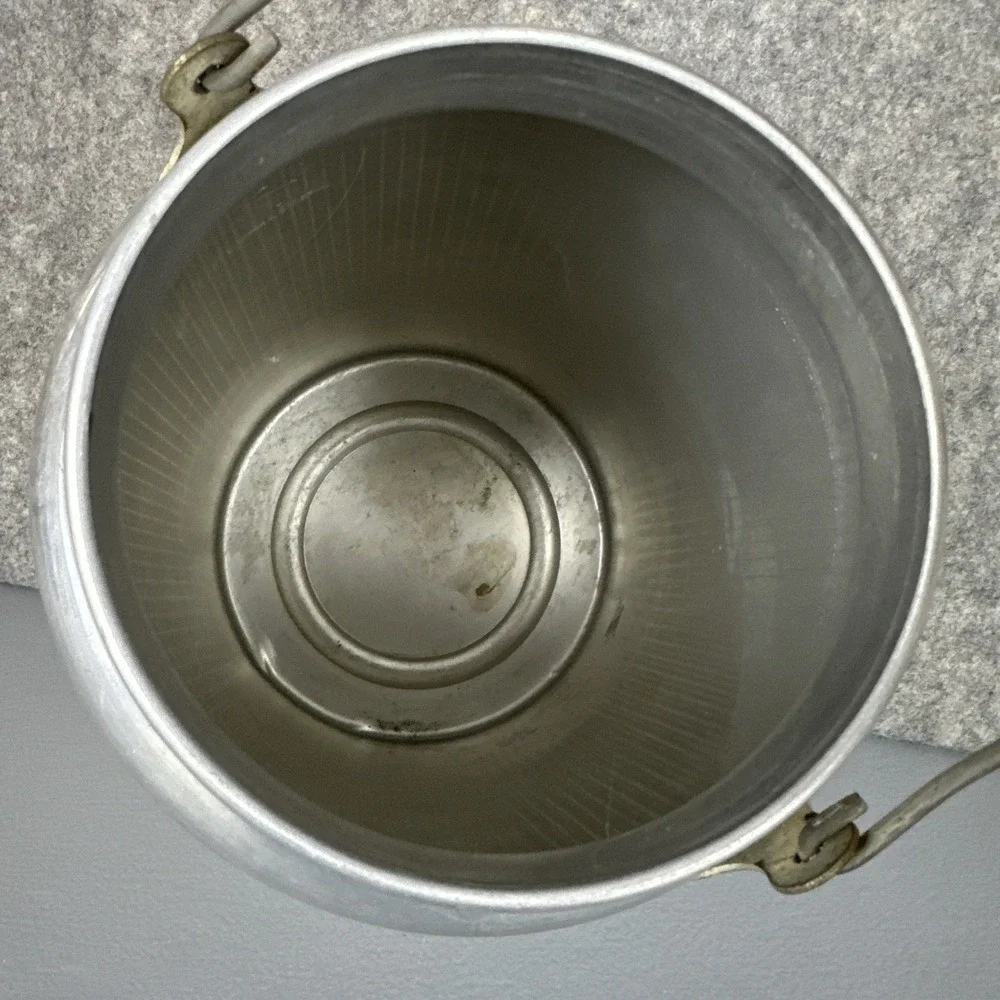 Vintage LEYSE Priscilla Ware Aluminum Co. 4 Quart / 1 Gallon Milk Can 2834